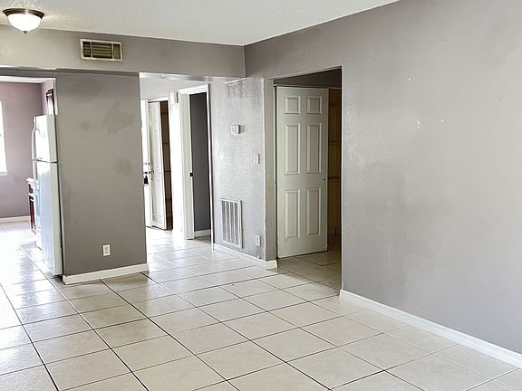 3rd image of 4140 Barna Ave APT A