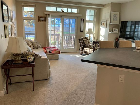 2nd image of 501 Commerce Dr Unit 1116