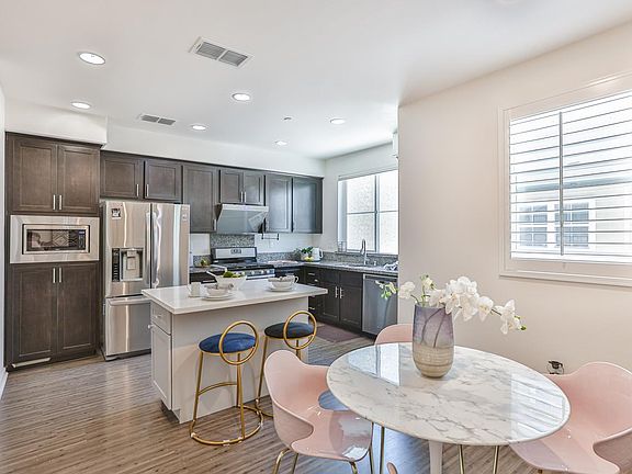 5th image of 1393 Coyote Creek Way