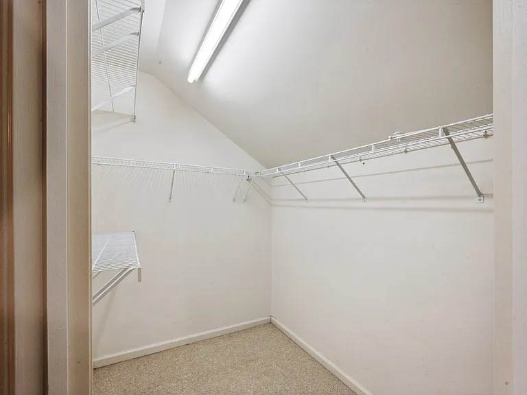 1319 Vintage Pl — Photo 11