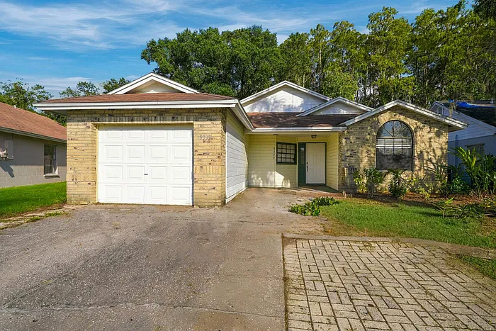 3 bed, 2.0 bath, 1280 sqft, $2,245 — Photo 1