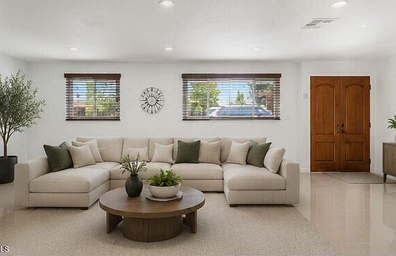 2nd image of 1043 E LILAC Drive
