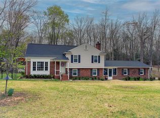 404 Bunker Cir, Sandston, VA