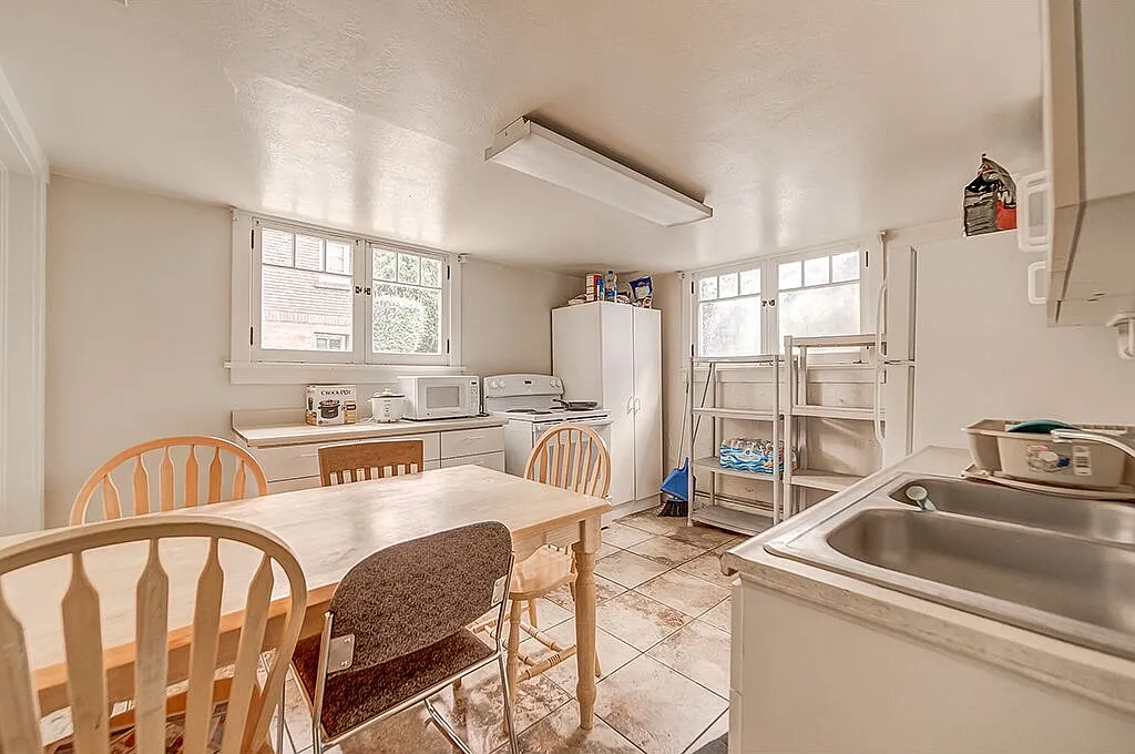 4 bed, $399 — Photo 4