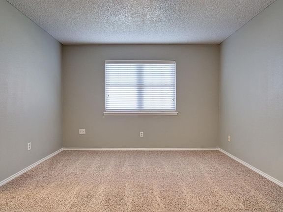 4th image of 9608 Beaufort Ave