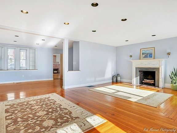 4th image of 312 Humphrey St #1