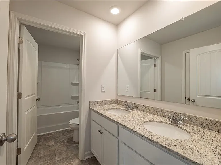 74 Grove Springs Ct SE — Photo 28