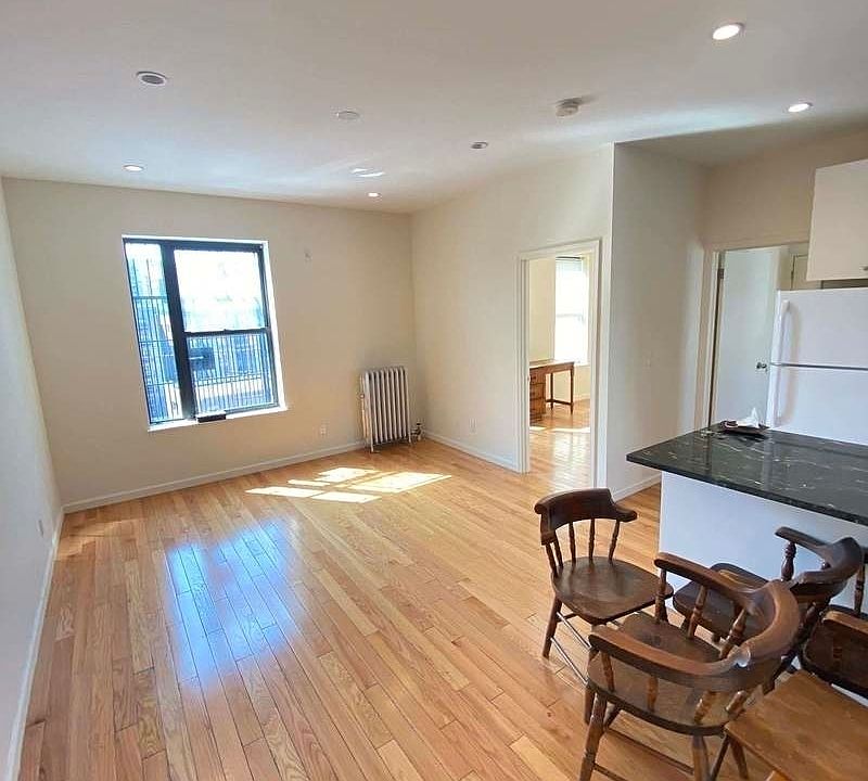 1st image of 188 Wadsworth Ave APT 18