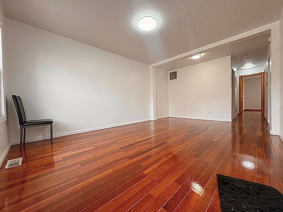 2nd image of 32A Stuyvesant Ave APT 1
