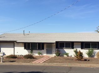 417 Elm St, Phoenix, OR 97535