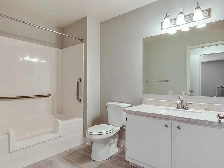 Rosewood Villas - Senior — Photo 17