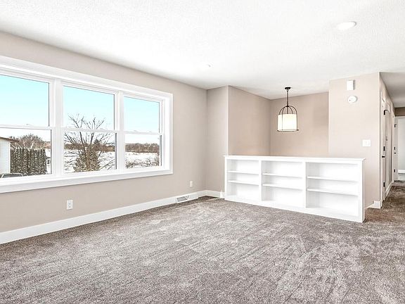 3rd image of 218 Walnut Street