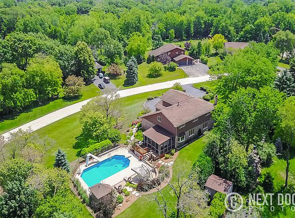 3rd image of 14404 S Twin Creek Ln