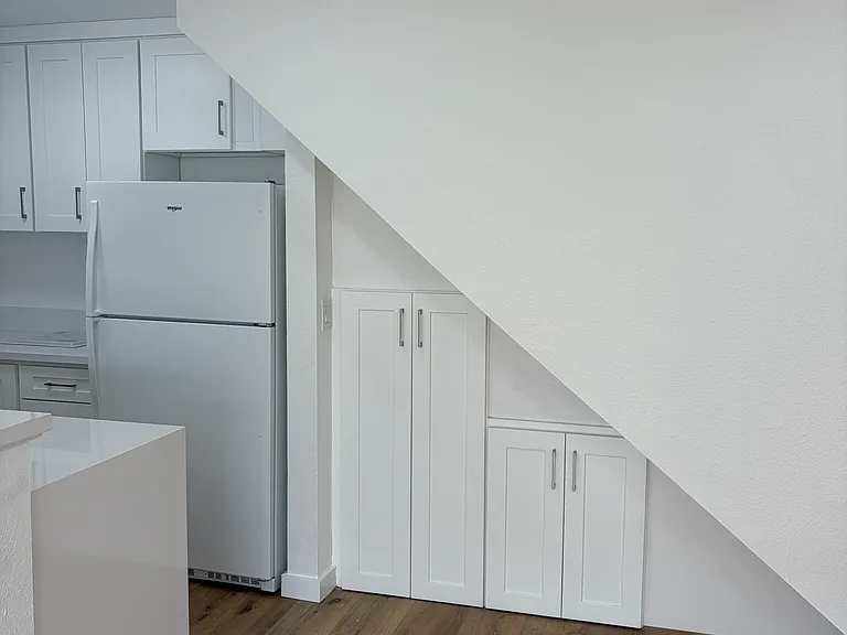 5257 Willowcrest Ave — Photo 5