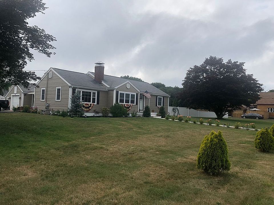 1st image of 36 Narragansett Blvd