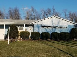 365 Evergreen Dr, Tonawanda, NY 14150