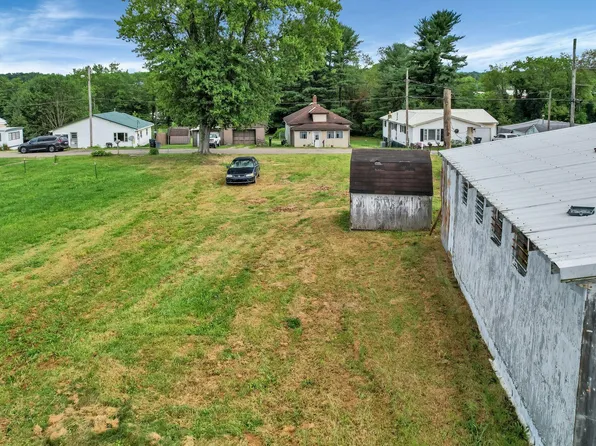 112 Fairview St, New Lexington, OH 43764