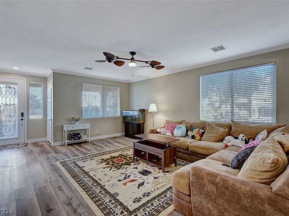 5th image of 7223 Hollywood Park Ave