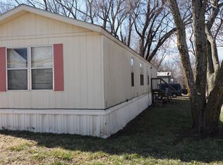 10 Circle Dr, Towanda, KS 67144