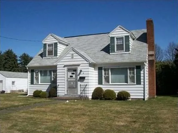 16 Weatherbee St, Warren, PA 16365