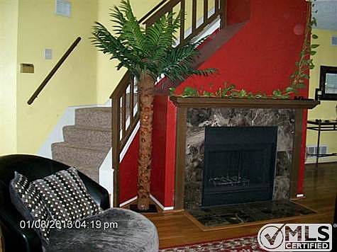 3rd image of 2927 Chanute Dr