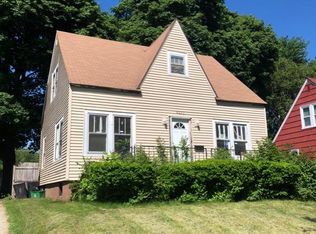 4201 Red Arrow Rd, Flint, MI 48507