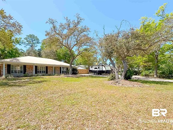 3rd image of 27434 Park Dr