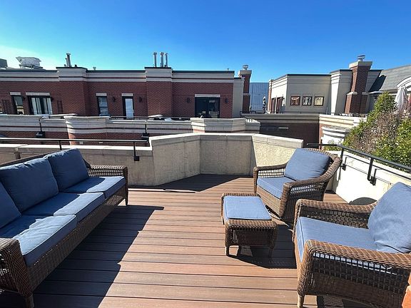 4th image of 2336 W Wabansia Ave #C