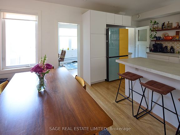 2nd image of 1158 College St #3