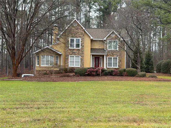 105 Oak Ridge Dr, Sharpsburg, GA 30277