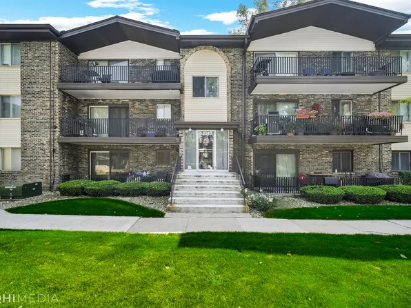 13540 Lawler Ave APT 77, Crestwood, IL 60418
