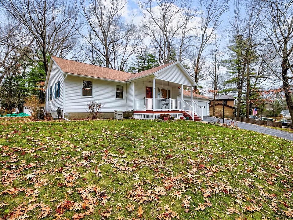 1st image of 44 Tamarack Trl
