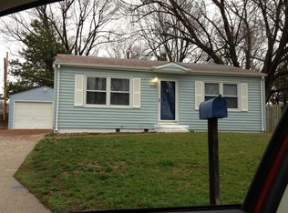 3920 High Meadows Ln, Bellevue, NE 68147