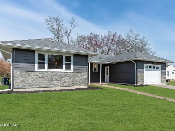 62 Barbados Drive S, Toms River, NJ 08757