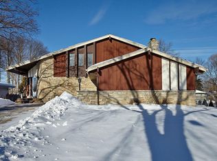 1824 Drexel Blvd, South Milwaukee, WI 53172