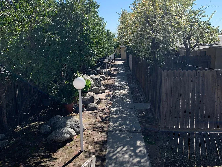 1280 W 25th St — Photo 6