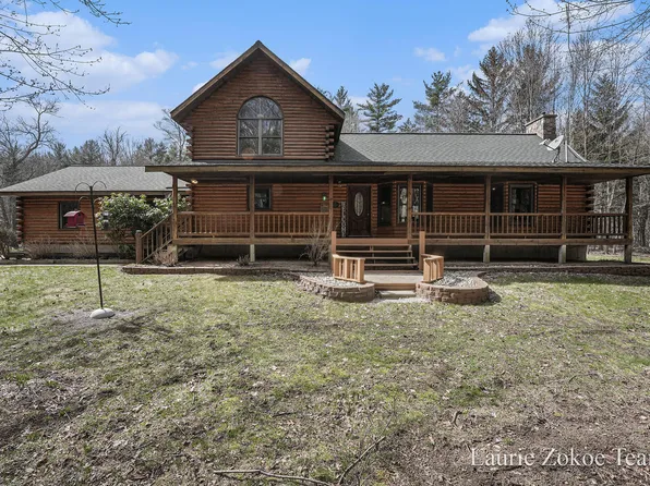 14475 96th Ave, Coopersville, MI 49404