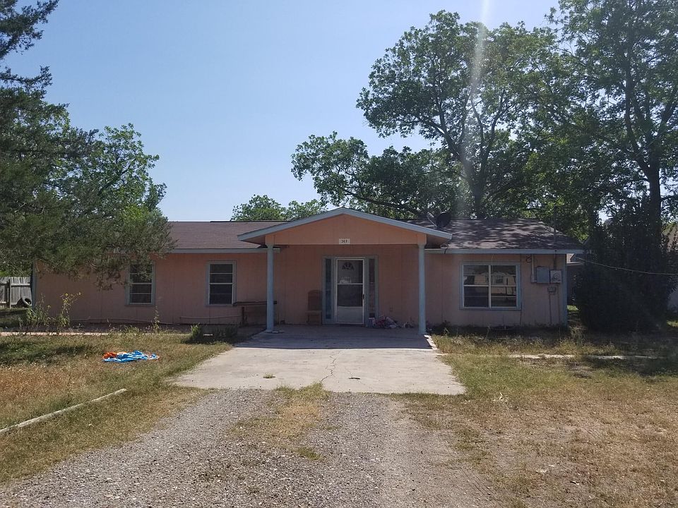 Front from driveway 