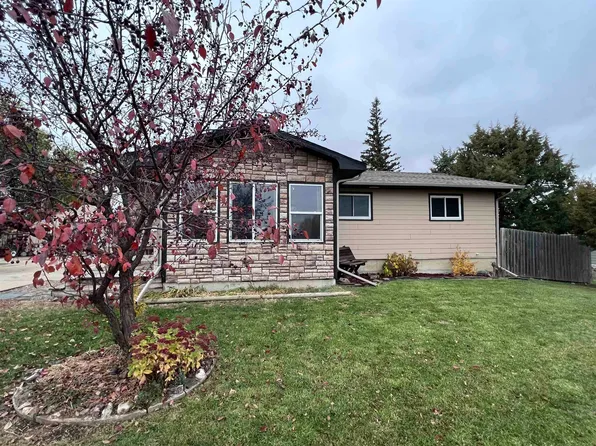 815 Elmira Ave, Newell, SD 57760
