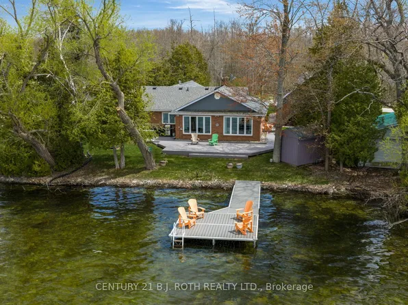 4486 Fern Resort Rd, Ramara, ON L3V 0Z1
