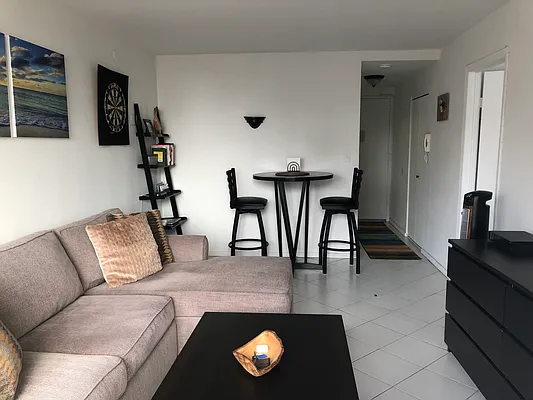 Rented by Metropolitan Property Group | media 3