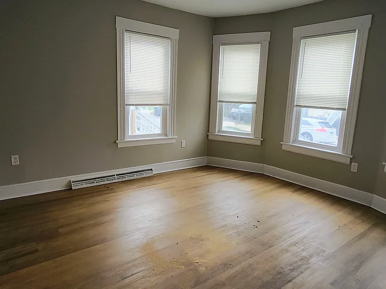 77 Clifford St #1 — Photo 3