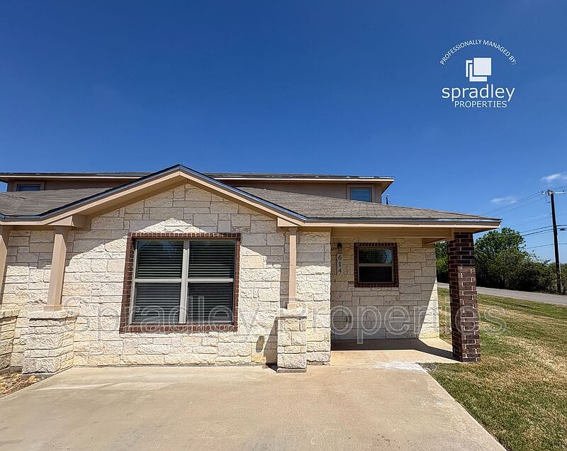 1st image of 614 Laila Ln