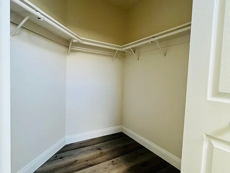 836 Marsh Creek Dr — Photo 28