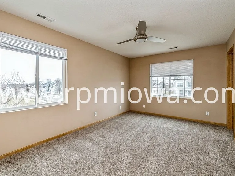9315 Kingman Dr — Photo 15