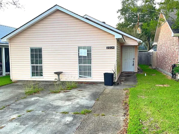 2014 E Parlange St, Gonzales, LA 70737