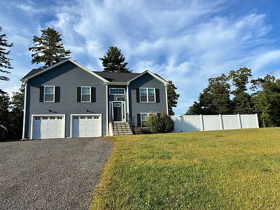 2nd image of 32 Indian Inn Rd