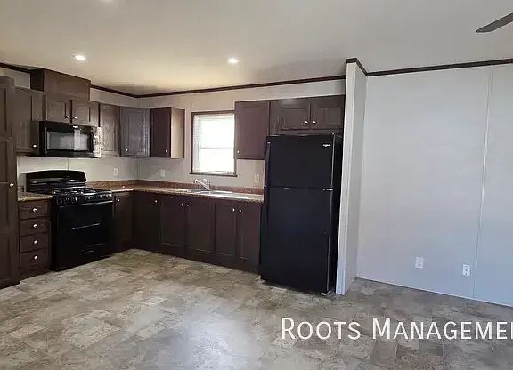 3rd image of 2088 E Empire Ave #180