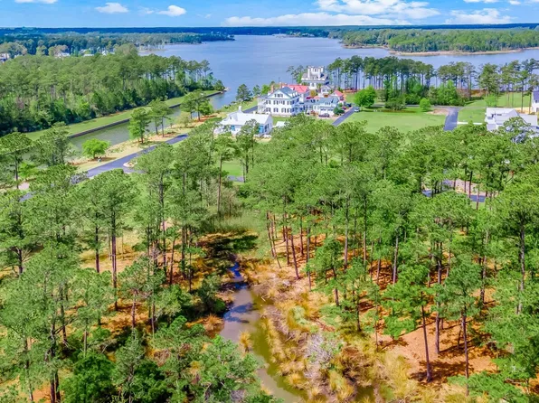 72 Oyster Point Rd #38, Oriental, NC 28571