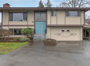 15824 13th Ave SW, Seattle, WA 98166